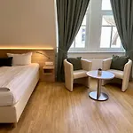 Bronnbacher Hof فندق فيرتهايم