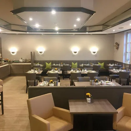 Hotel Bronnbacher Hof *