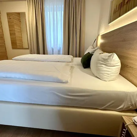 Bronnbacher Hof Hotel