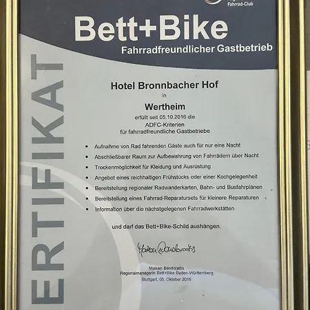 Bronnbacher Hof Отель Вертгейм